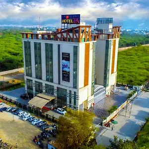 La New 5*, Delhi (National Capital Territory of India) India
